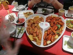 -龙巢盱眙龙虾·牛蛙·烧烤宵夜(八卦岭店)
