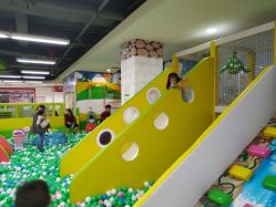 -孩子王童乐园(成都海滨城店)