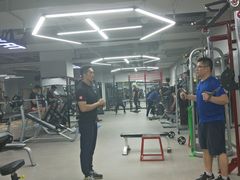 -CXFIT 陈徐健身工作室(凯旋店)