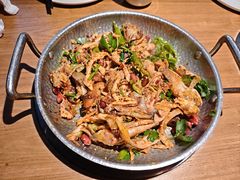 -吃饭皇帝大土家民族菜(荟聚店)
