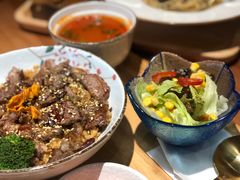 -POKEE VIA&Brunch·维娅(重庆来福士店)