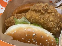 -麦当劳(展览路店)