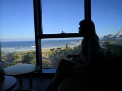 红丝绒蛋糕-青岛朗艺美术馆·海景咖啡