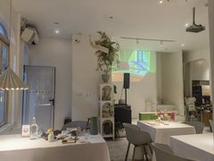 -春树下·树屋花房西餐厅(罍街AS1980店)