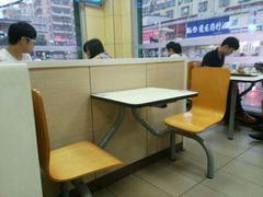 -华莱士·全鸡汉堡(坂田店)