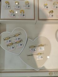 -菜百首饰店(东方新天地店)