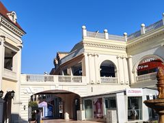 -首创奥特莱斯(西安店)