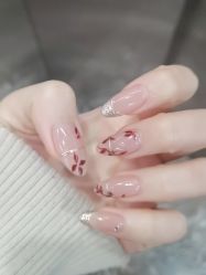 -UGIRL有个美甲