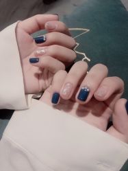 -纤指百魅美甲美睫