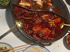 -卤校长老火锅(杨家坪直营店)