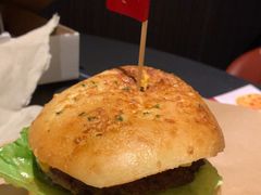 -必胜客(松雷店)