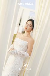 点击看大图 -Renee芮亦婚纱