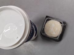 -红宝石·鲜奶小方·海派西点房(南丹店)