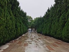 -龙华烈士纪念馆-停车场