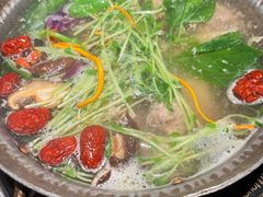-吃饭皇帝大(长宁龙之梦店)