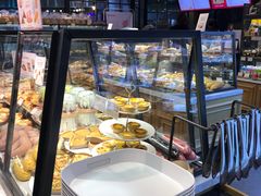 面包甜点陈列柜-多乐之日(和平伊势丹店)