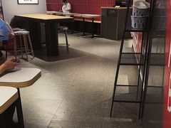 -肯德基(嘉善路地铁站店)