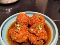 鸭黄狮子头-梅飞酒家(桑园路店)