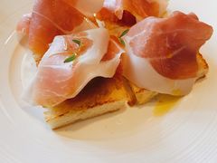 -wineapp葡萄酒餐吧(外滩金融中心店)