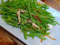 五彩花菇荷兰豆-云海肴·汽锅鸡·云南菜(天津国金汇店)