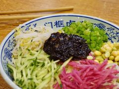 老北京炸酱面-门框胡同百年卤煮(新街口店)