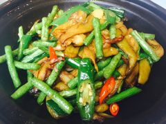 -尘香•传统川菜(创汇首座店)