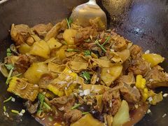-锅哥东北铁锅炖(幸福店)