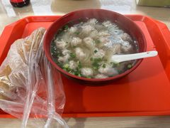 -张阿三馄饨店
