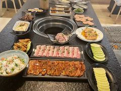 -炙忧烤肉屋(中国铁建广场店)