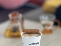 -看得到风景的咖啡馆(白玉兰广场店)