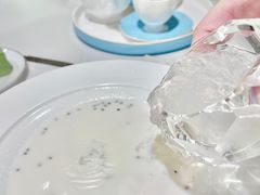 -燕庭·纯燕窝·甜品下午茶(南京西路店)