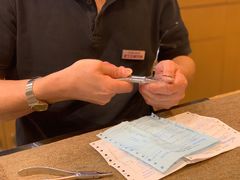 -茂昌眼镜(南京东路店)