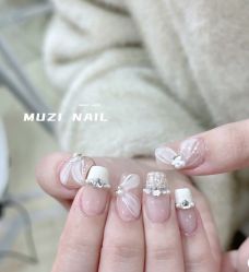 -初心纹眉洗眉·美睫专业店