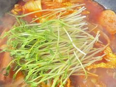 -李记称盘牛杂串串(广厦店)