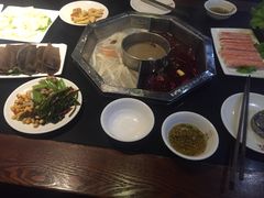 -重庆德庄火锅(体育中心店)