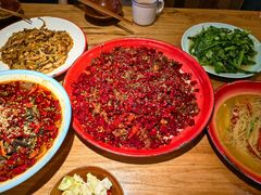 吃不得辣子鸡-先启半步颠.川菜.小酒馆(宝安坪洲店)
