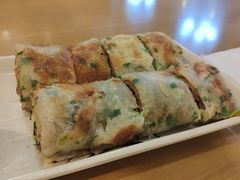葱饼卷牛肉-台北楚楚园馅饼粥(虹桥南丰城店)