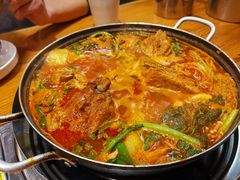 土豆排骨火锅-喇喇排骨火锅·传统韩式脊骨汤(望京西园总店)