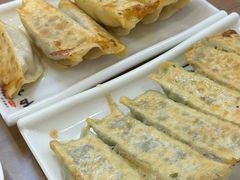 肉三鲜锅贴-春水锅贴·传统鲁菜(大明湖店)