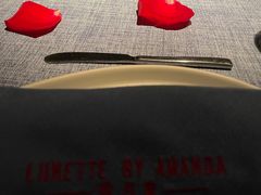 -弦月窗LUNETTE BY AMANDA(复兴路店)