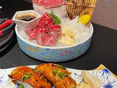 -山川小町·极番烧肉(新地假日广场店)