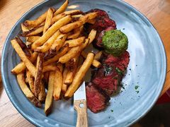 -ROAST coffee & eatery