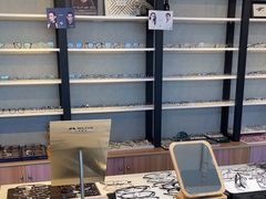 -瑞司视光眼镜·蔡司战略合作眼镜店(新街口店)