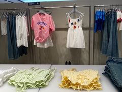-URBAN REVIVO(七宝领展广场店)