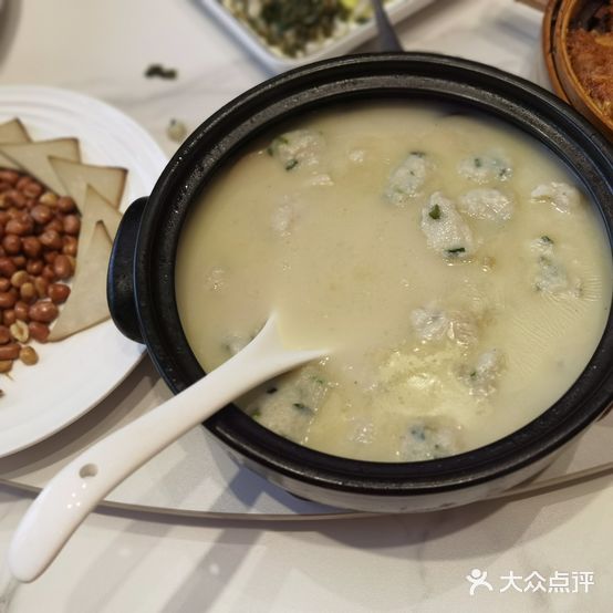 石板船上蒸鱼