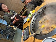 -锅老头海鲜铁锅炖