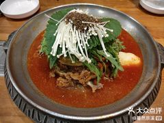 -喇喇排骨火锅·传统韩式脊骨汤(望京西园总店)