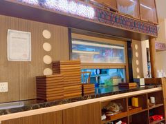 -良米山·云南野生菌过桥米线(上海首店)