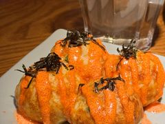 章鱼小丸子（自行选择馅料和酱汁）-Lia Cafe Bar Restaurant松山咖啡屋