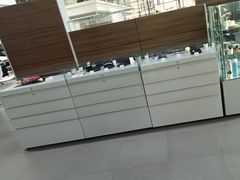 -上海星瀚奔驰4S店(红柳路店)